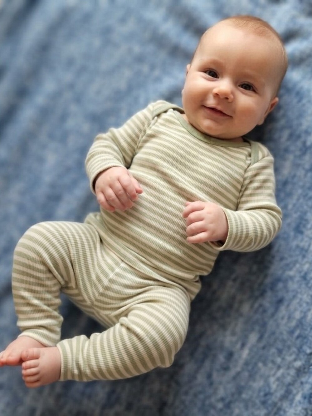 Carter's 6M Green and White Striped Kids Pajamas